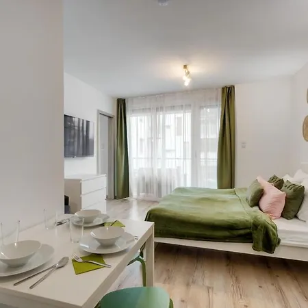 Apartman Balcony - New & Stylish