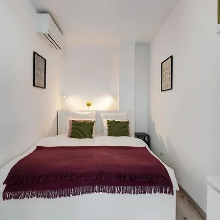 Apartman Balcony - New & Stylish Budapest